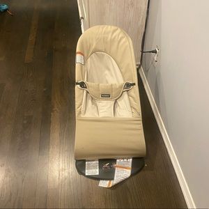 BABYBJORN bouncer